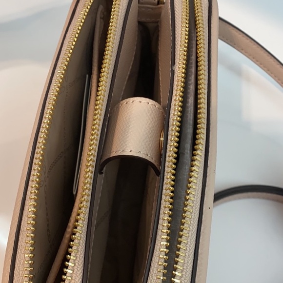 MICHAEL KORS HOUSTON LARGE DOUBLE ZIP CROSSBODY - Picture 10 of 14